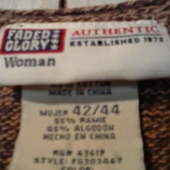 FADED GLORY WOMEN'S LIGHT BROWN THIN SWEATER - Picture 2 of 3